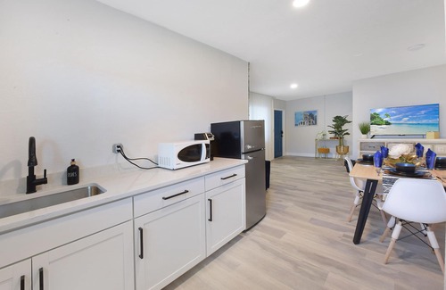 Clearwater Hotel | Palm Cove Motel