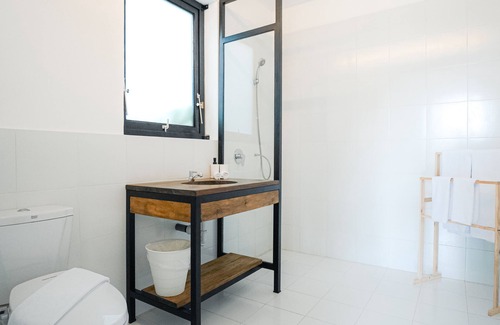 Tulamben Hotel | Palm Springs Bali Resorts