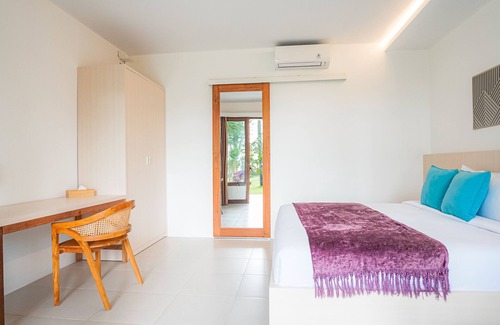 Tulamben Hotel | Palm Springs Bali Resorts