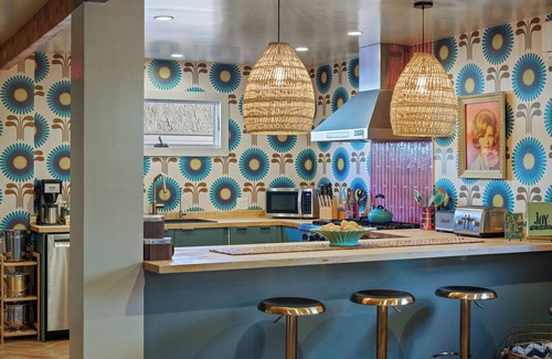 Tahquitz River Estates Hotel | Palm Springs' hottest new boutique hotel can be all yours. Sleeps up to 22 VIPs