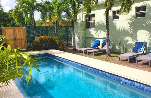 Fryes Beach Cottage | Palm Tree Cottage, with leisure pool, near the Beach