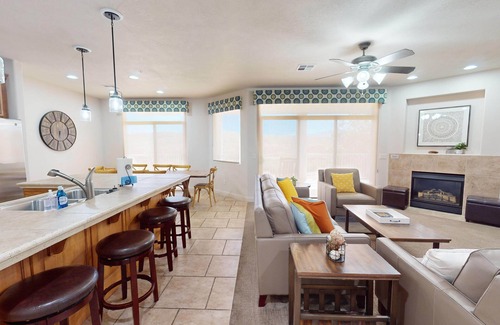St. George Condo | Palm Tree Paradise. Pools, Waterslides, & More!