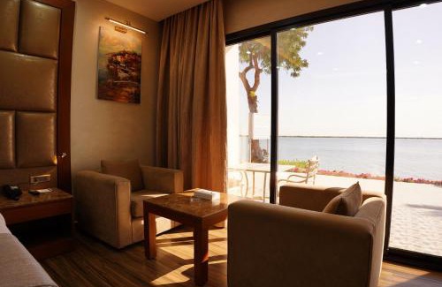 Umm al Quwain Hotel | Palma Beach Resort & Spa