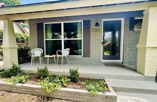 Clarksville Cottage | Palma Plaza Unit C