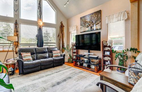 Butte House | Palmer Getaway with Mountain Views and Fire Pit!