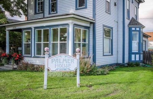 Baker City Apartment | Palmer House, Studio 2, Cozy Downtown Space, Sleeps 4!