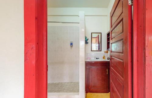 Caye Caulker Hotel | Palmetto#1 @ Island Cabanas