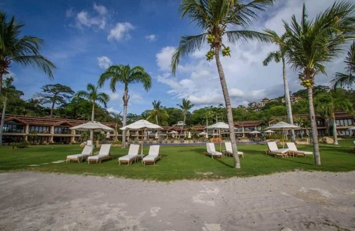 Playa Flamingo Villa | Palms 20 Luxury Oceanfront Villa