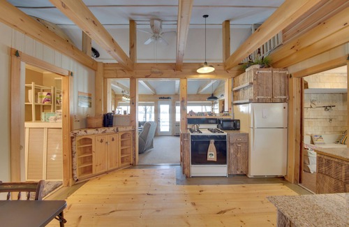 Palmyra Cottage | Palmyra Cottage w/Deck on Whites Pond!