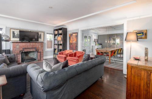 Community Center House | Palo Alto Home on Fulton Street