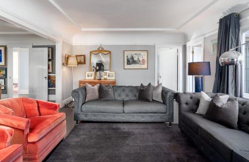 Community Center House | Palo Alto Home on Fulton Street
