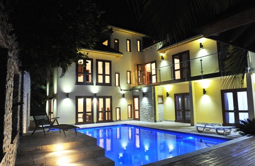 Mammee Bay Villa | Pampering Luxurious Modern Villa close to Dunn River Falls Ocho Rios