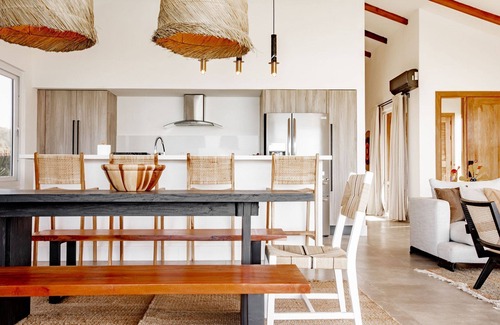 Las Escobas del Venado Villa | Pan026 - 3 bedroom beachfront villa with pool in Playa Venao