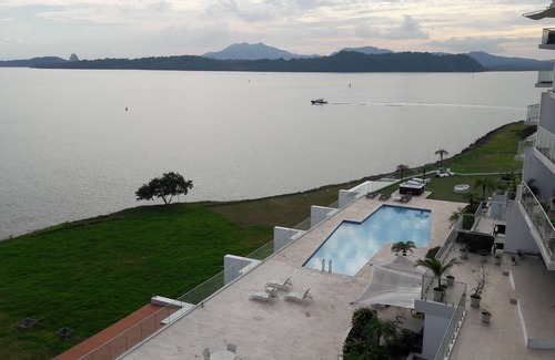 Amador Apartment | PANAMA CANAL & PANAMA CITY - OCEANFRONT Studio/Apartment Best View of Panama