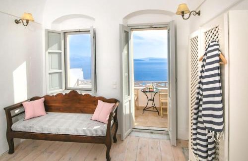 Oia House | Pano Meria Venetian Style Studio I