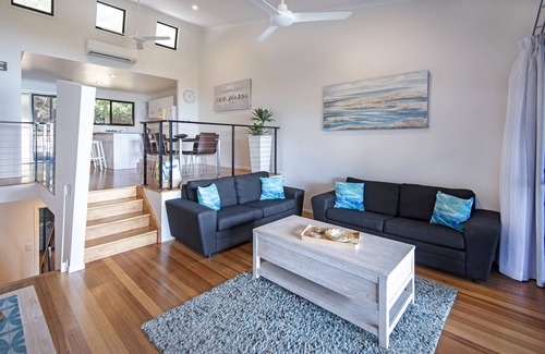 Hamilton Island Apartment | Panorama 15, Seaview Apartment on Hamilton Island