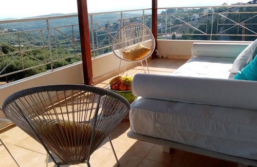 Kournas House | Panorama House, in Kournas, 7 min to sea, 4 min to taverns, views, E-working