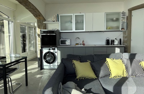 Chexbres Villa | Panoramic APT in the Vineyard with stunning 360 ° view of Lake Geneva and Alps