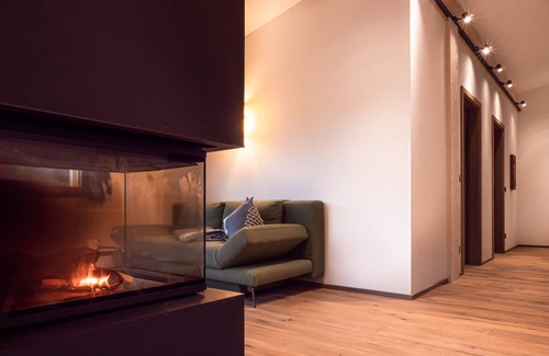Oberaurach Apartment | Panoramic new-build apartment; SAUNA, RAD-Ski room, elevator!