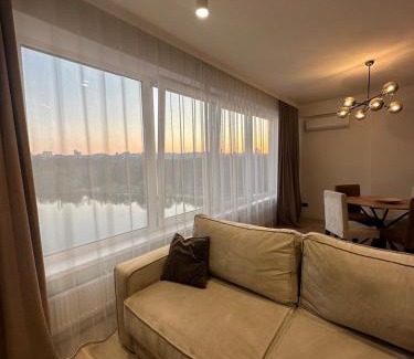 Chisinau Apartment | Panoramic Lake View