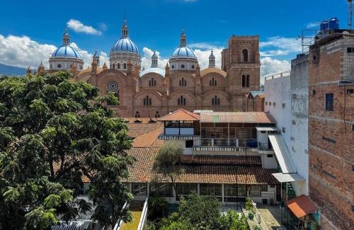 San Blas Apartment | Panoramic Loft Unique Windows and Views
