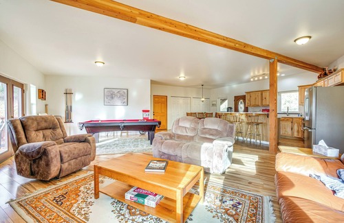 Butte House | Panoramic Mtn Views: 5-Acre Escape in Palmer!