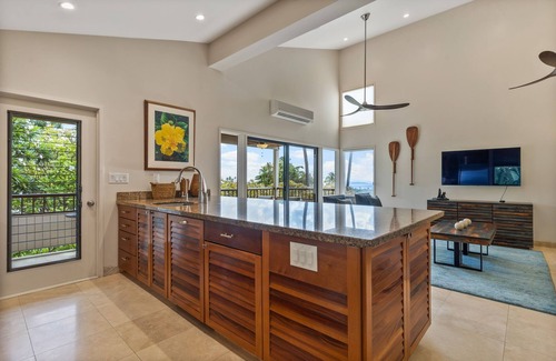 Wailea House | Panoramic Ocean View Condo on Golf Course close to Beaches