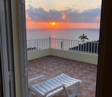 Faial House | Panoramic Ocean View House
