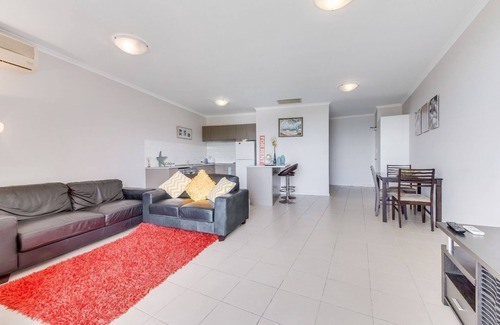 Yeppoon Apartment | PANORAMIC OCEAN VIEWS YEPPOON CBD