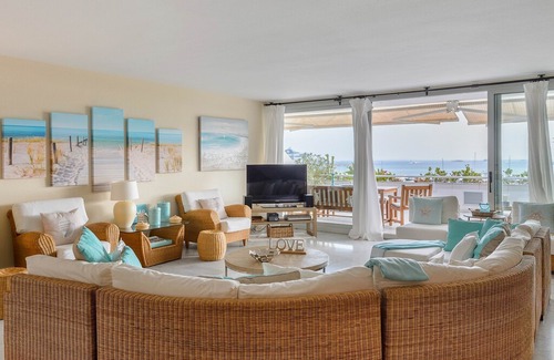 Talamanca House | Panoramic Penthouse Satori in Ibiza, central position, with 4 bedrooms, 8 sleeps