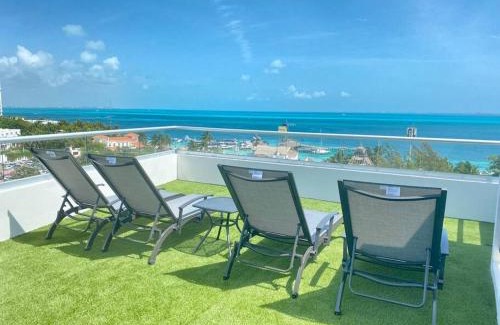 Zona Hotelera Apartment | Panoramic Penthouse -Superior Ocean & Lagoon Views