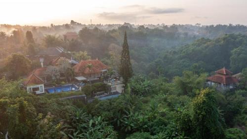Batuan Villa | Panoramic Private Pool Villa