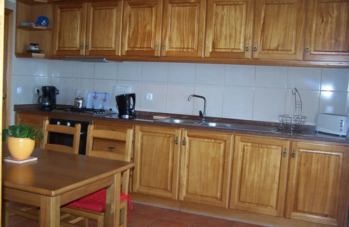 Estreito da Calheta Villa | Panoramic Sea and Mountain Views: 2 master bedrooms both with ensuite bathrooms