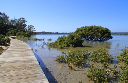 Merimbula House | Panoramic Townhouses (3 Bedroom Pet Friendly Apartment with views) - 3+nights