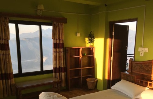 Sarangkot House | Panoramic View Guesthouse Sarangkot