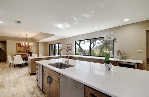 Manchaca House | Panoramic View of 4th of July Fireworks from the Patio- 20 Min to Dowtown