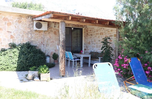Triopetra House | Panoramic view of the sea, close to the beach, wifi - holiday home Triopetra, Cr
