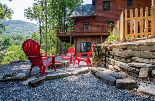 Whittier House | Panoramic Views and 7 Private Acres at Hazey View
