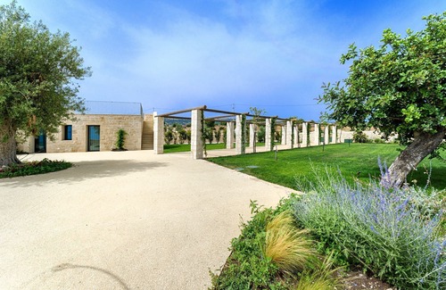 Ragusa Villa | Panoramic villa for 22 guests:large garden, infinity pool and spacious veranda