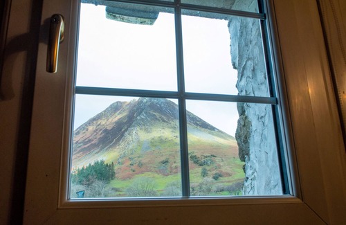 Mawddwy Cottage | Pant - Three Bedroom Cottage, Sleeps 5