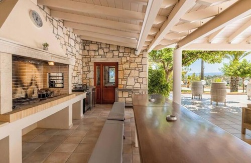 Rodhia House | Pantanassa Palm Tree Villa