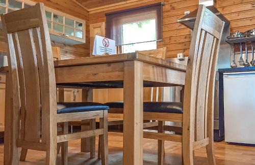 Pentrefelin Resort | Pantglas Hall Lodges