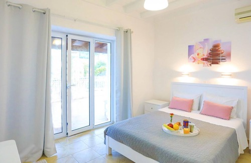 Agios Stefanos Apartment | Paola House in Άγιος Στέφανος