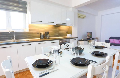 Agios Stefanos Apartment | Paola House in Άγιος Στέφανος