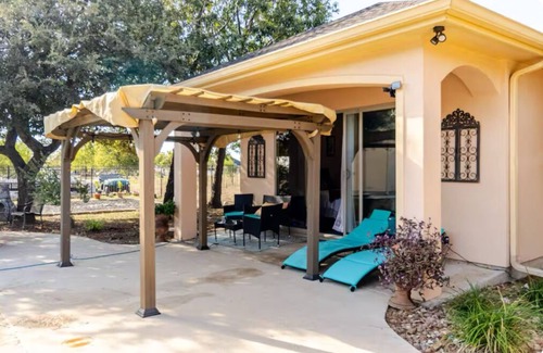 Converse Apartment | Papa's Casita at SoJo Ranch