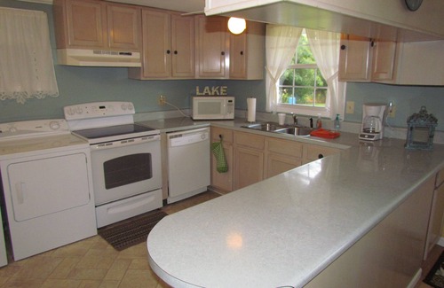 Cordele House | Papas Paradise, child friendly, close to Marina, Waterfront