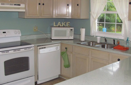 Cordele House | Papas Paradise, child friendly, close to Marina, Waterfront