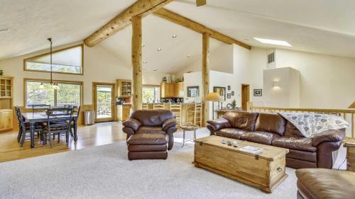 Sunriver House | Paper Birch 09
