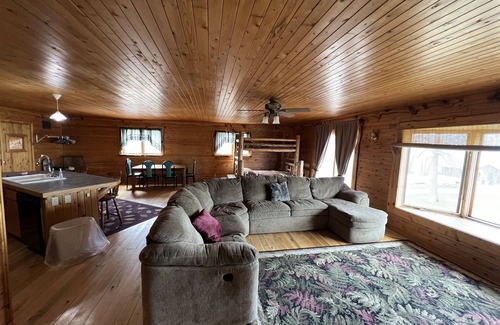 Drummond House | Papins Resort Baileys Loft