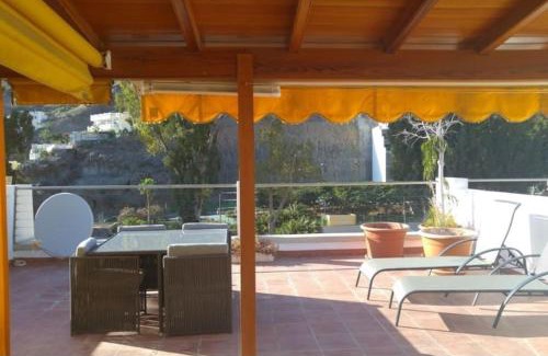 Lomo Quiebre Apartment | Paraíso con gran solarium privado en playa Mogán